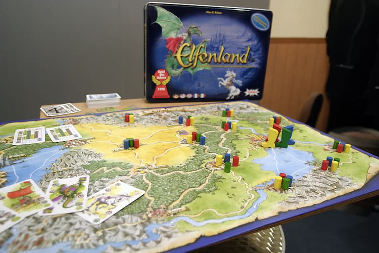 Boîte du jeu : Elfenland
