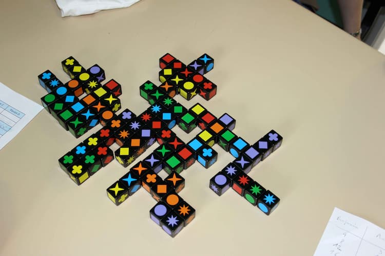 Boîte du jeu : Qwirkle Cubes