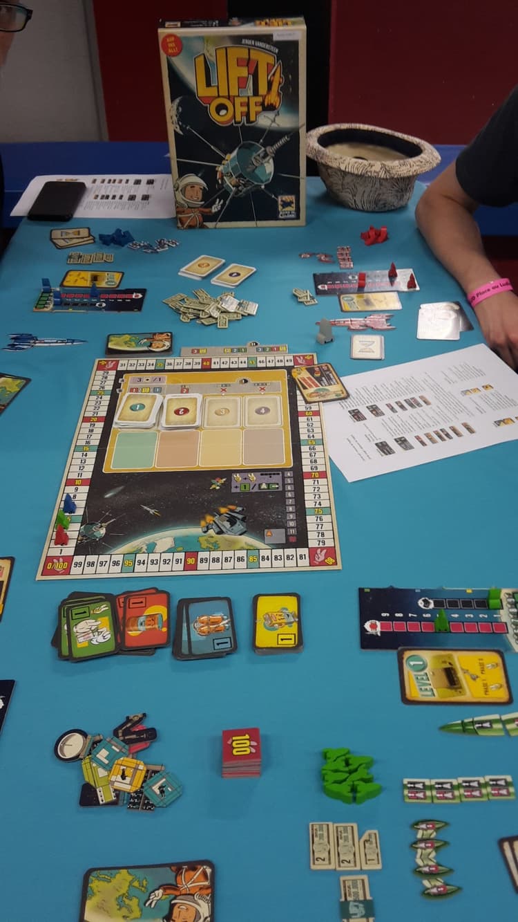 Boîte du jeu : Lift Off